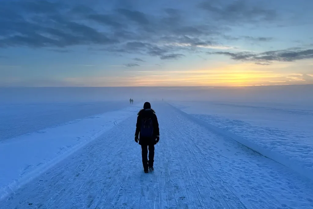 Eisweg in Lulea auf dem Meer - hejanord