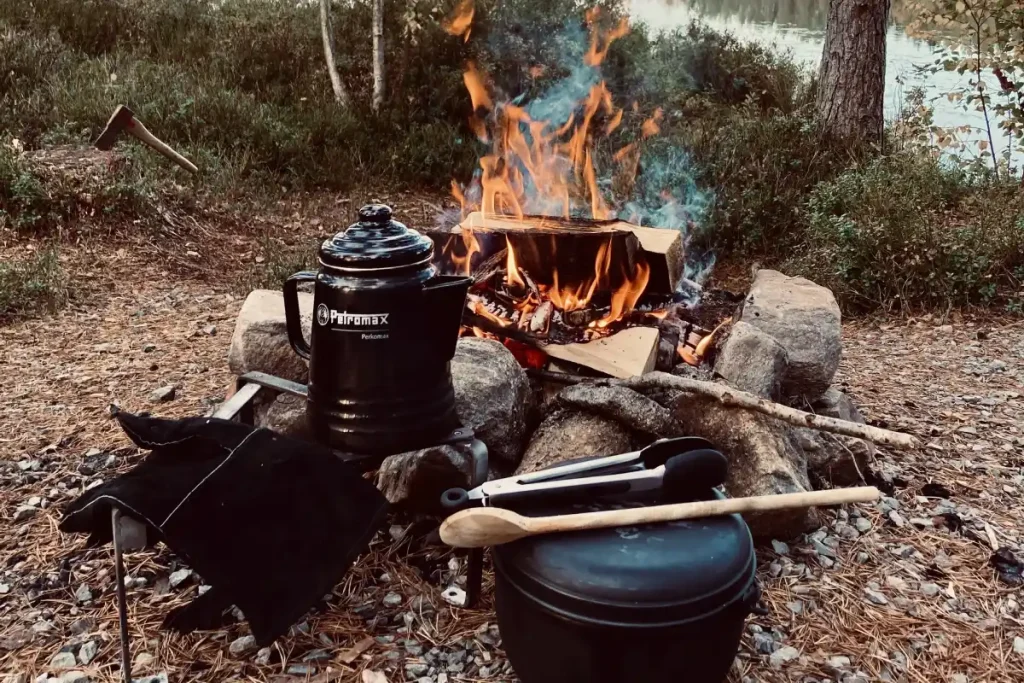 Kochen auf dem Feuer in Schweden - hejanord