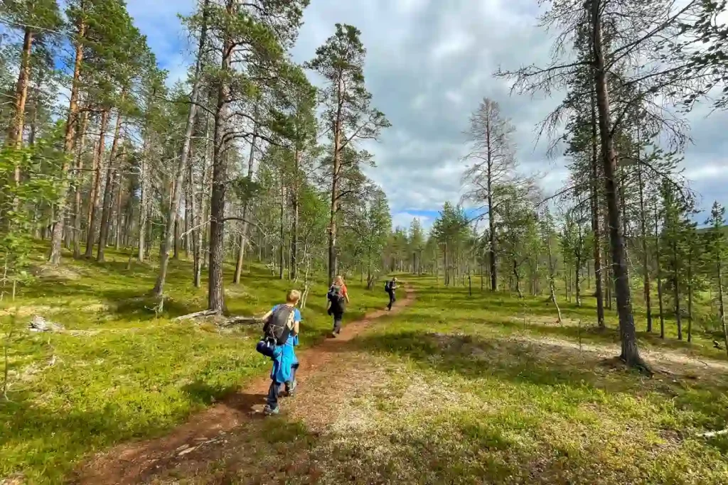 Trekking mit Zelt in Finnland - hejanord