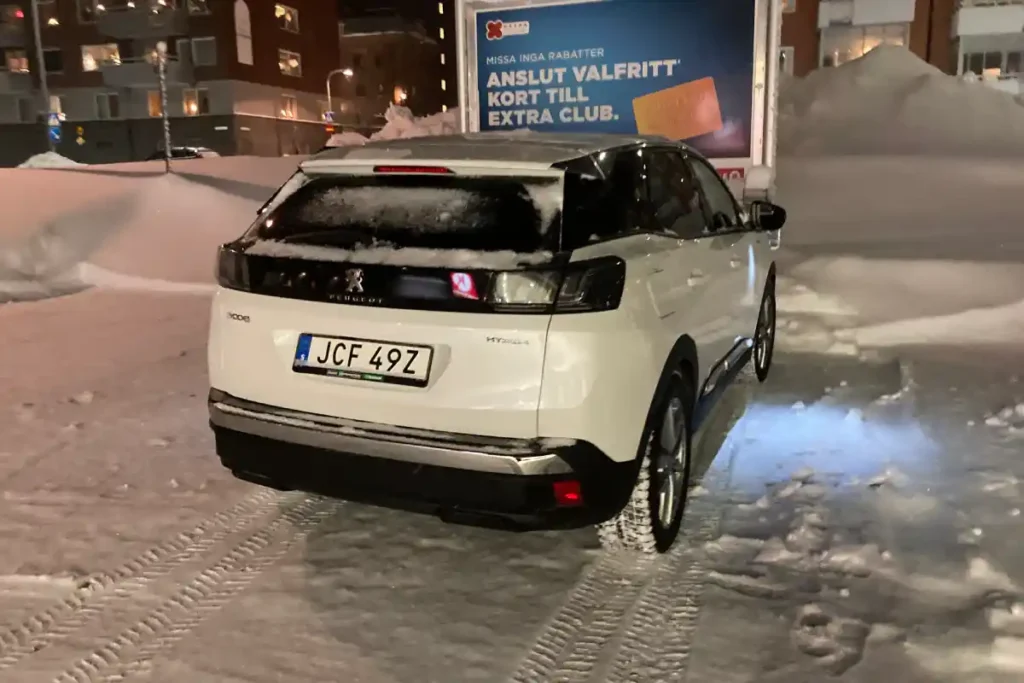 Mietfahrzeug im Winter in Schweden